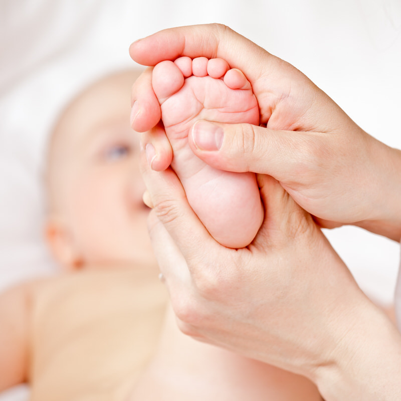 A Quoi Sert La Reflexologie Pour Les Bebes Cours De Reflexologie Bebe A Geneve