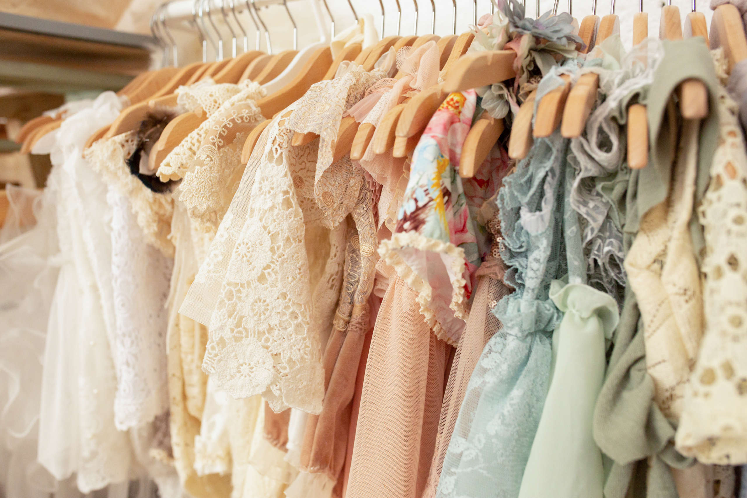 Vêtements bébé et enfants au studio