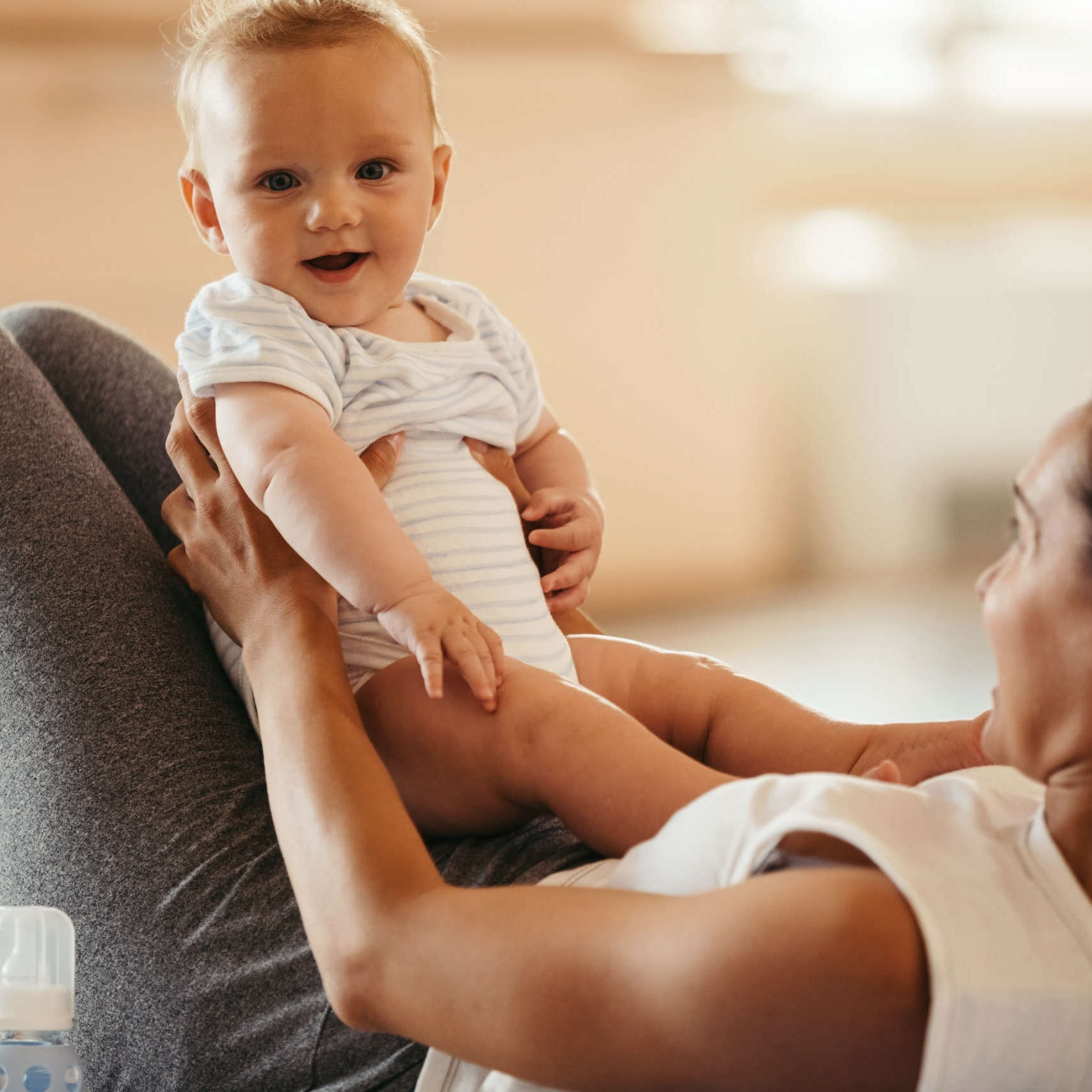 I have the fittest mom ever! Yoga avec bébé